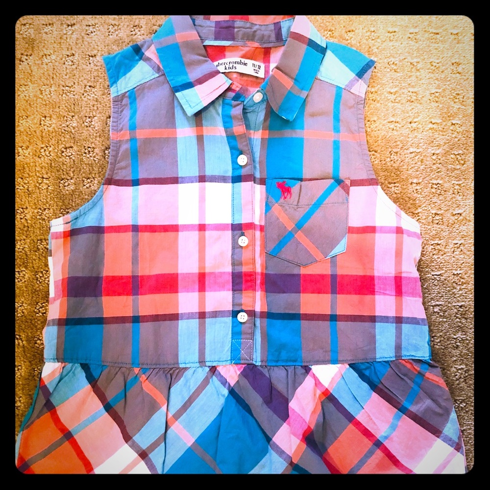 Girls collared Abercrombie Kids top.
